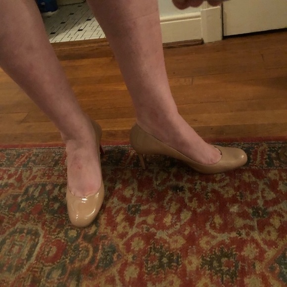Authentic Nude Christian Louboutin - Picture 6 of 6